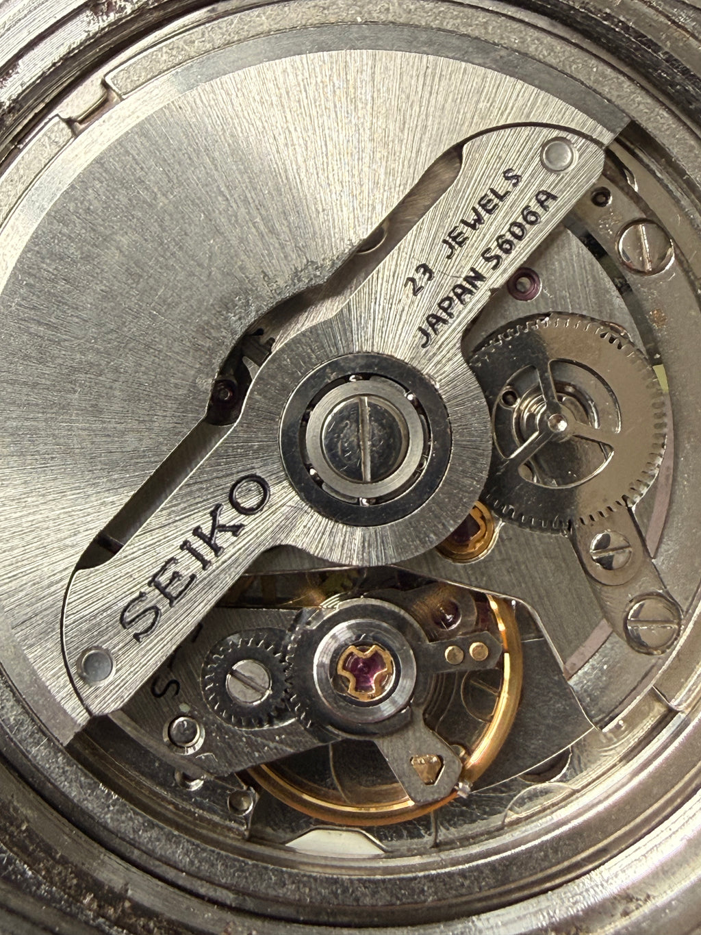 Seiko Lord Matic | 23 Jewels Automatic 5606-7320 | Green Sunburst Dial | 1973