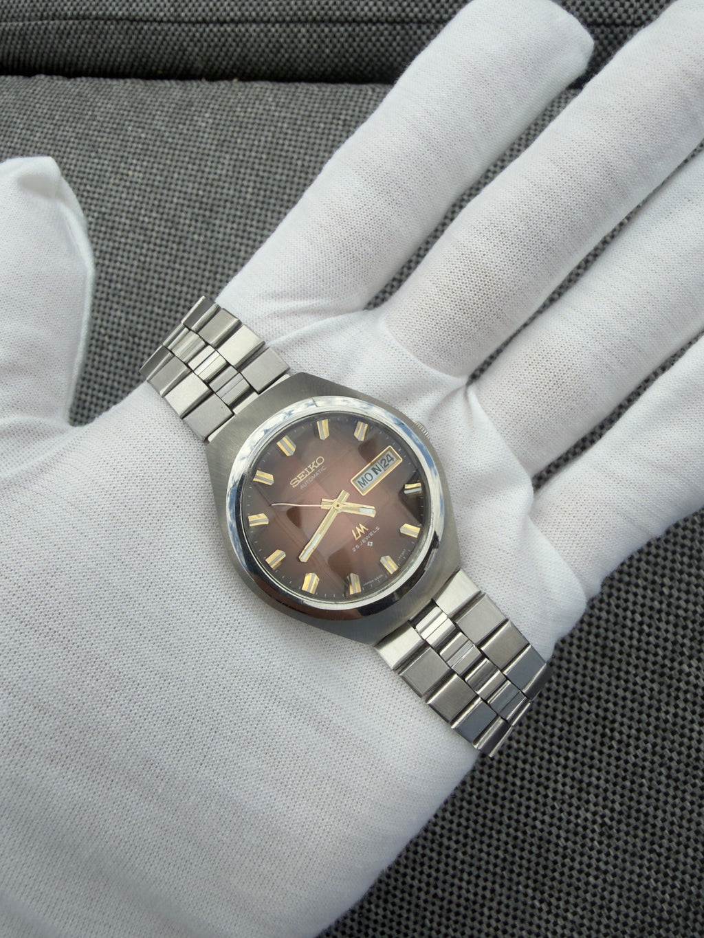 Seiko Lord Matic | 25 Jewels Automatic 5606-7360 | Fumé Chocolate Brown Dial | 1974